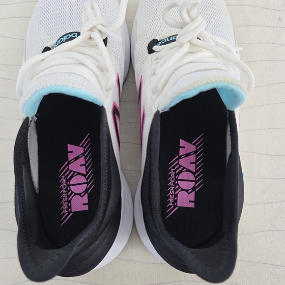New Balance Womens Roav Fresh Foam Running Shoes White/Black WROAVWB Size 8B - Picture 12 of 13